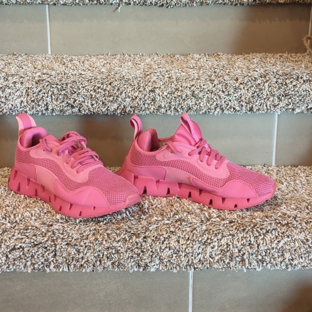 Women's Reebok pink
